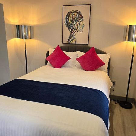 Heather House , Luxury Holiday House In พิทลอครี ภายนอก รูปภาพ