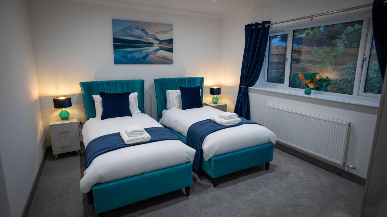 Heather House , Luxury Holiday House In พิทลอครี ภายนอก รูปภาพ